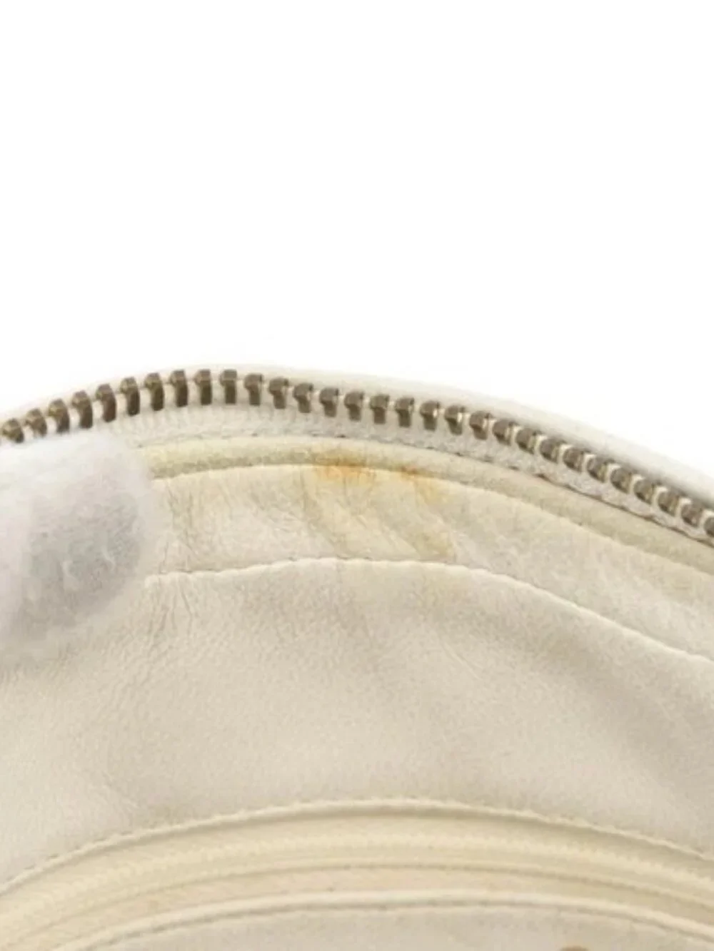 CHANEL Matelasse Chain Shoulder Bag Patent Leather Ivory Gold CC Auth BA13017
